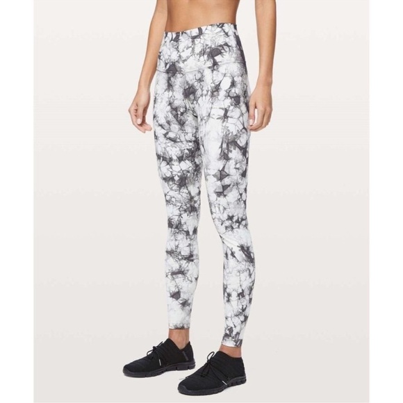 Lululemon Wunder Under HR Tight 28” size 4 - Picture 3 of 11